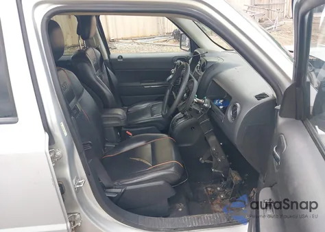 2011 Jeep Patriot Latitude X z USA, uszkodzony, nr VIN 1J4NF4GB2BD173740